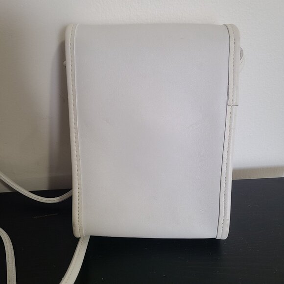 Vintage Coach Scooter White Leather Crossbody 9893 - Picture 5 of 9